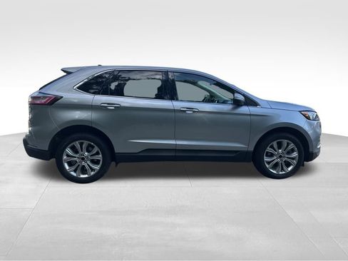 Used 2024 Ford Edge Titanium image 9