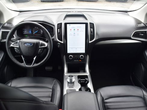 Used 2022 Ford Edge SEL w/ Convenience Package image 13