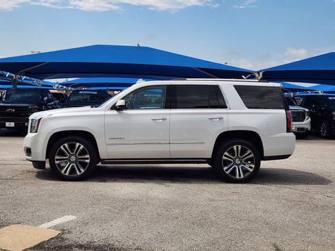 Used 2020 GMC Yukon Denali w/ Denali Premium Package RWD image 3