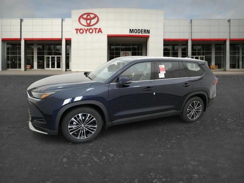 New 2026 Toyota Grand Highlander AWD Hybrid image 5