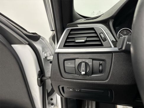 Used 2019 BMW 330i xDrive Wagon w/ Premium Package AWD/4WD image 31