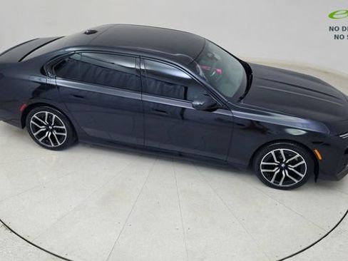 Used 2023 BMW 740i w/ Parking Assistance Package RWD image 75