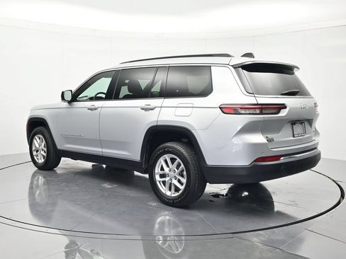 Used 2024 Jeep Grand Cherokee L Laredo RWD image 7