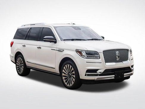 Used 2019 Lincoln Navigator Reserve AWD/4WD image 7