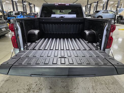 Used 2024 Chevrolet Silverado 1500 Custom image 14