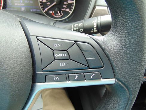 Used 2024 Nissan Altima 2.5 SV image 34