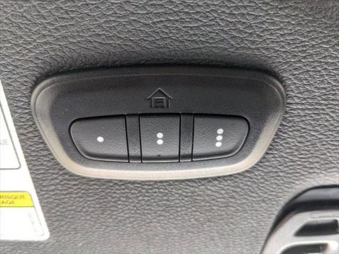 Certified 2022 Jeep Gladiator Overland w/ Popular Equipment Package image 53