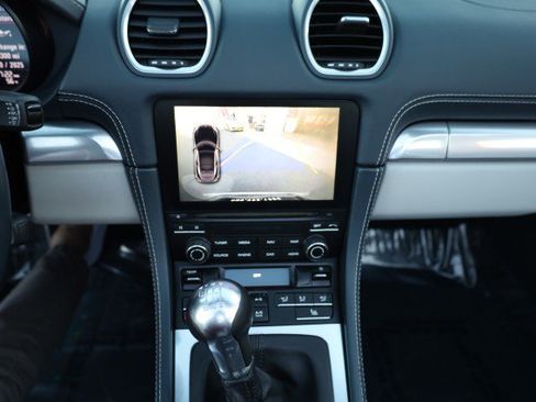 Used 2017 Porsche 718 Boxster S image 34