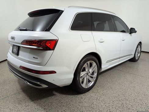 Certified 2023 Audi Q7 3.0T Prestige image 7