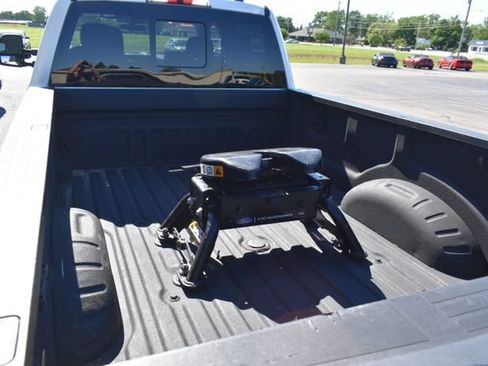 Used 2022 Ford F350 XLT w/ XLT Premium Package AWD/4WD image 47