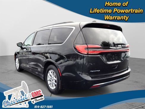 Used 2022 Chrysler Pacifica Touring-L image 4