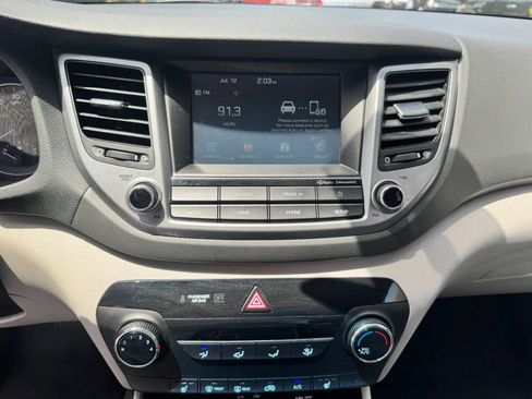 Used 2018 Hyundai Tucson SEL AWD/4WD image 32