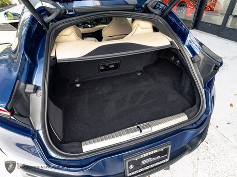 Used 2023 Ferrari Purosangue image 28