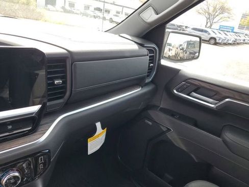 New 2026 GMC Sierra 1500 SLT w/ SLT Premium Plus Package image 28