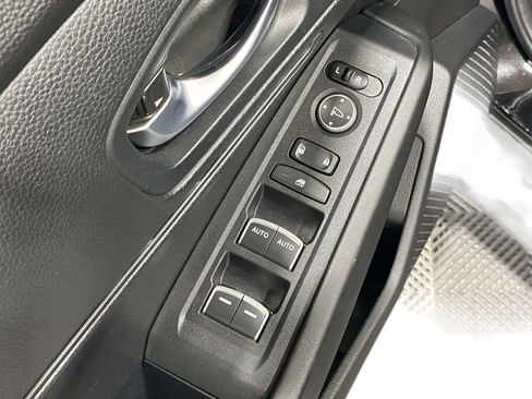 Used 2025 Honda Accord LX image 19