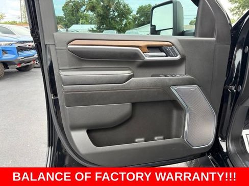 Used 2025 Chevrolet Silverado 3500 High Country w/ Technology Package AWD/4WD image 12