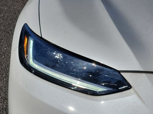 Certified 2023 Honda HR-V LX image 9