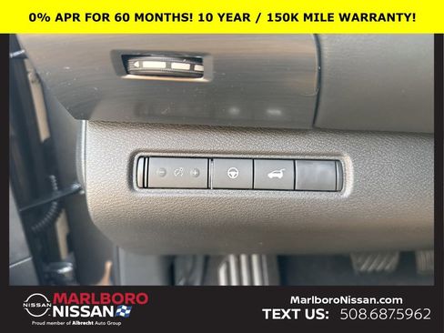 New 2025 Nissan Pathfinder SL image 32