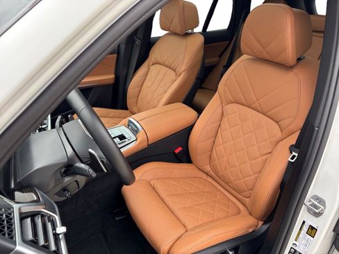 Used 2026 BMW X5 xDrive40i image 21