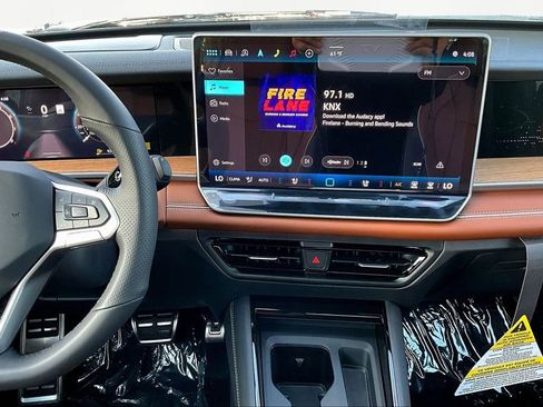 New 2025 Volkswagen Tiguan SEL R-Line image 6