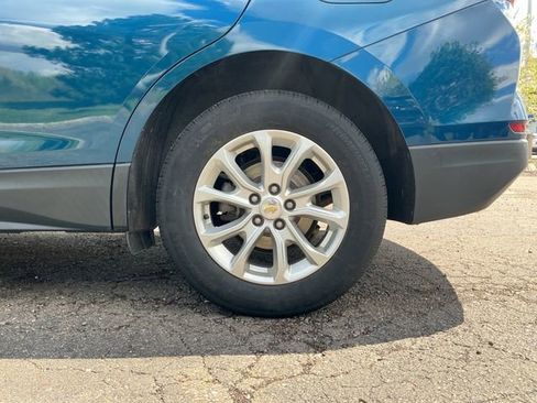 Used 2019 Chevrolet Equinox LT FWD image 25
