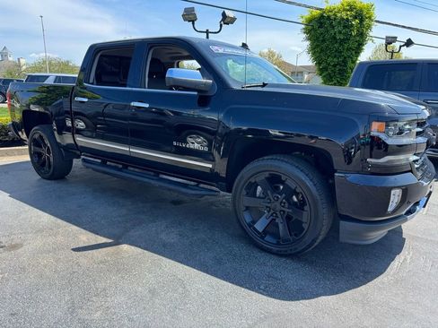 Used 2018 Chevrolet Silverado 1500 LTZ Z71 w/ LTZ Plus Package image 8
