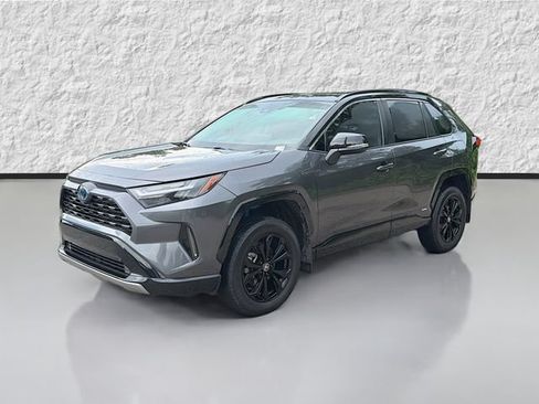 Used 2024 Toyota RAV4 XSE AWD/4WD image 7