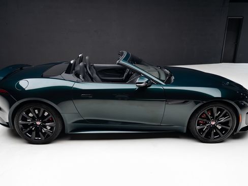 Used 2021 Jaguar F-TYPE R AWD/4WD image 40