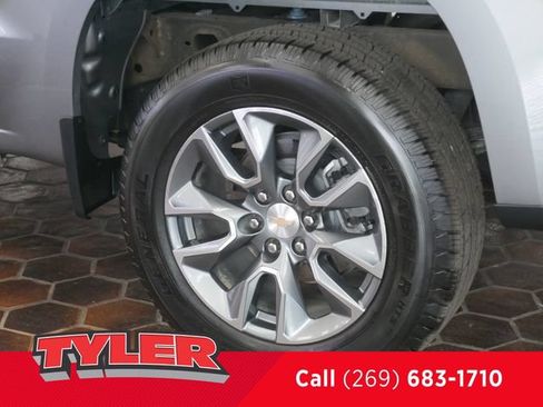 Used 2026 Chevrolet Silverado 1500 LT AWD/4WD image 39