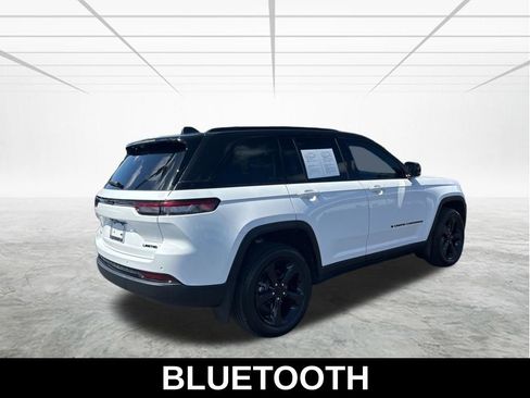 Used 2023 Jeep Grand Cherokee Limited w/ Luxury Tech Group II image 5