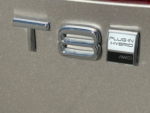 New 2026 Volvo XC60 T8 Ultra w/ Protection Package Premier image 8