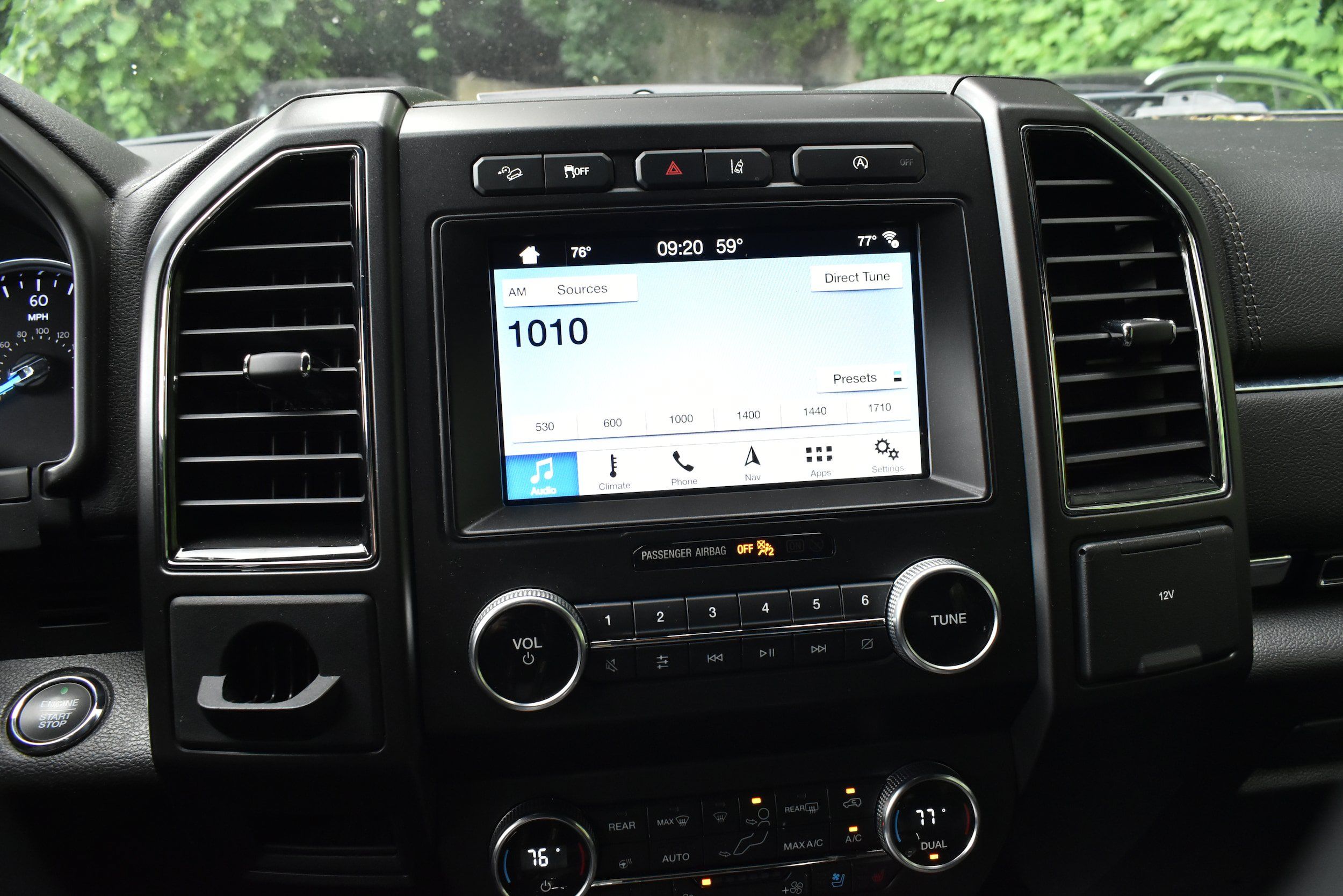 Used 2019 Ford Expedition Limited w/ Driver Assistance Package AWD/4WD image 25