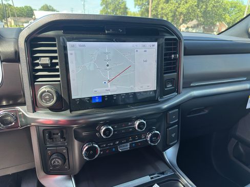 New 2025 Ford F150 Platinum image 10