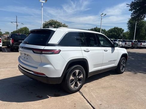 Certified 2022 Jeep Grand Cherokee Limited 4xe w/ Luxury Tech Group II AWD/4WD image 5