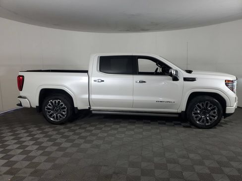 Used 2025 GMC Sierra 1500 Denali Ultimate AWD/4WD image 3