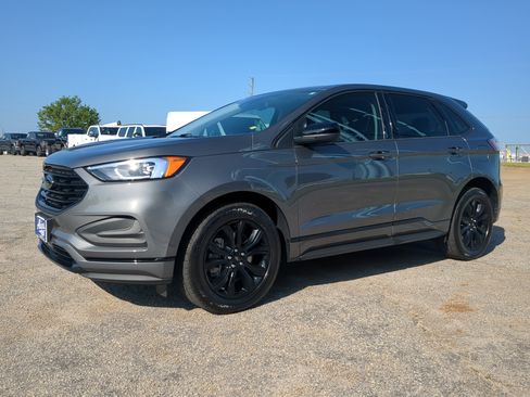 Used 2024 Ford Edge SE w/ Black Appearance Package AWD/4WD image 6