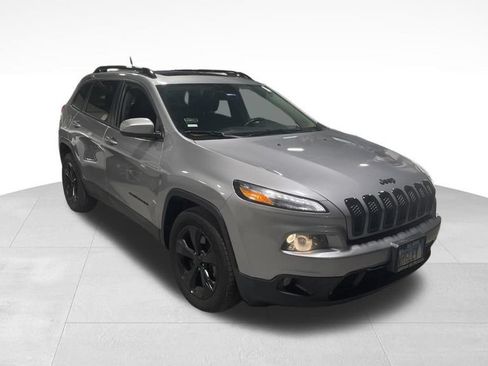Used 2015 Jeep Cherokee Latitude w/ Comfort/Convenience Group AWD/4WD image 1