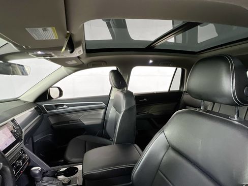 Used 2022 Volkswagen Atlas SEL R-Line image 21