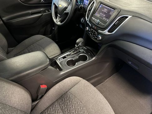 Used 2024 Chevrolet Equinox LT AWD/4WD image 16