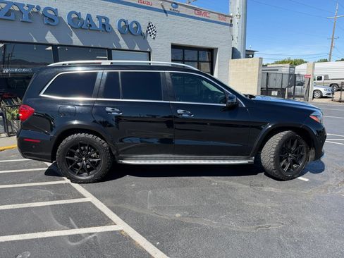 Used 2017 Mercedes-Benz GLS 550 4MATIC image 8