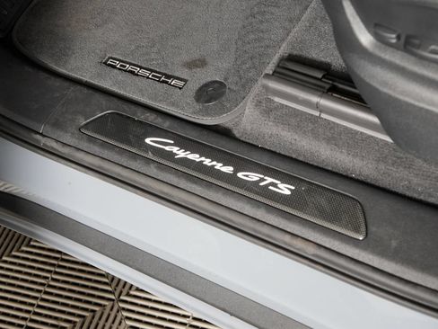 Certified 2025 Porsche Cayenne GTS AWD/4WD image 20
