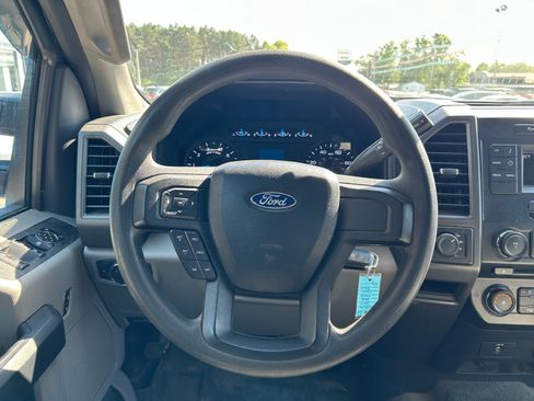 Used 2017 Ford F250 XL w/ STX Appearance Package AWD/4WD image 12