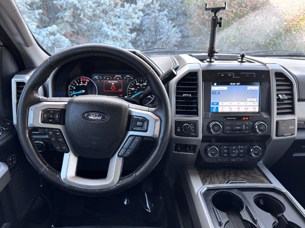 Used 2019 Ford F250 Lariat w/ Lariat Ultimate Package AWD/4WD image 24