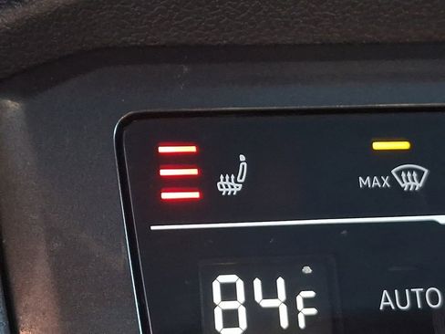 Certified 2023 Volkswagen Tiguan SE w/ Panoramic Sunroof Package image 25