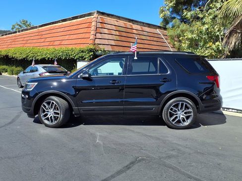 Used 2018 Ford Explorer Sport w/ Equipment Group 401A AWD/4WD image 3