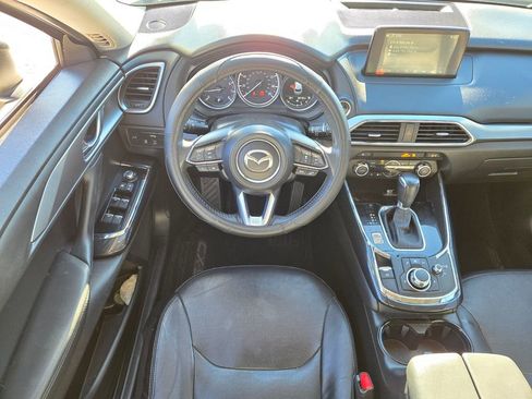 Used 2018 MAZDA CX-9 Touring w/ Touring Premium Package image 7