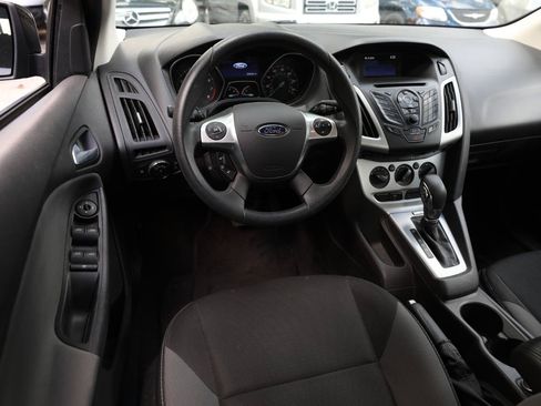Used 2014 Ford Focus SE FWD image 13