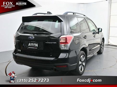 Used 2018 Subaru Forester 2.5i Premium w/ All-Weather Package AWD/4WD image 4