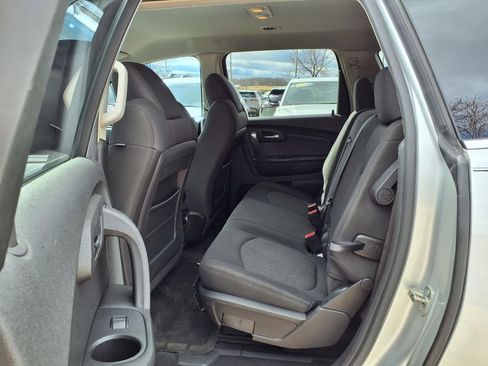 Used 2009 Chevrolet Traverse LT image 10
