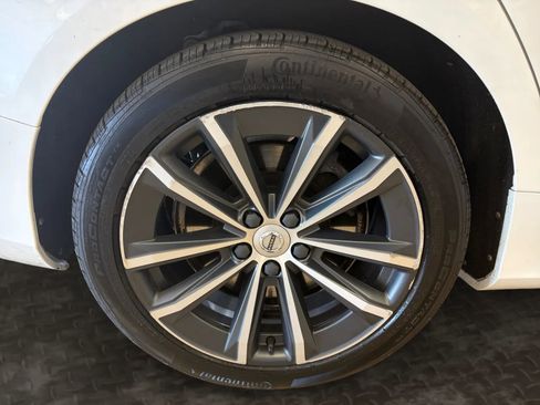 Used 2021 Volvo S60 T6 Momentum image 39